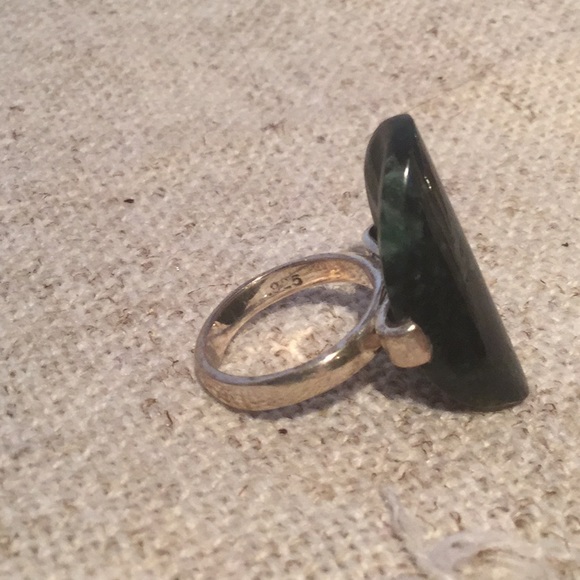 Jade silver ring, size 5 - Picture 2 of 6